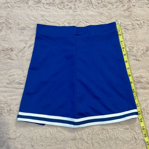 DANZCUE cheerleading skirt in size LC - Picture 2 of 11
